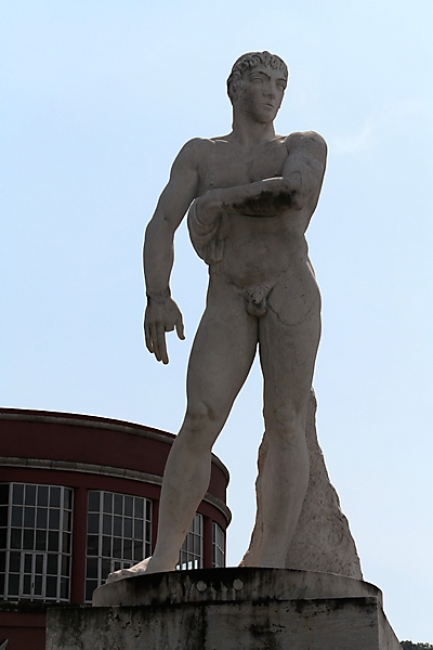 Stadio dei marmi 405